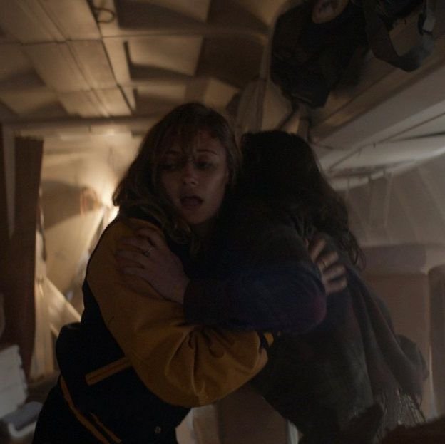 Hai_1ey's tweet photo. Thinking about how jackie saved shauna from the plane fire and shauna let jackie sleep in the cold💭💭💭 https://t.co/WfEua86lqv
