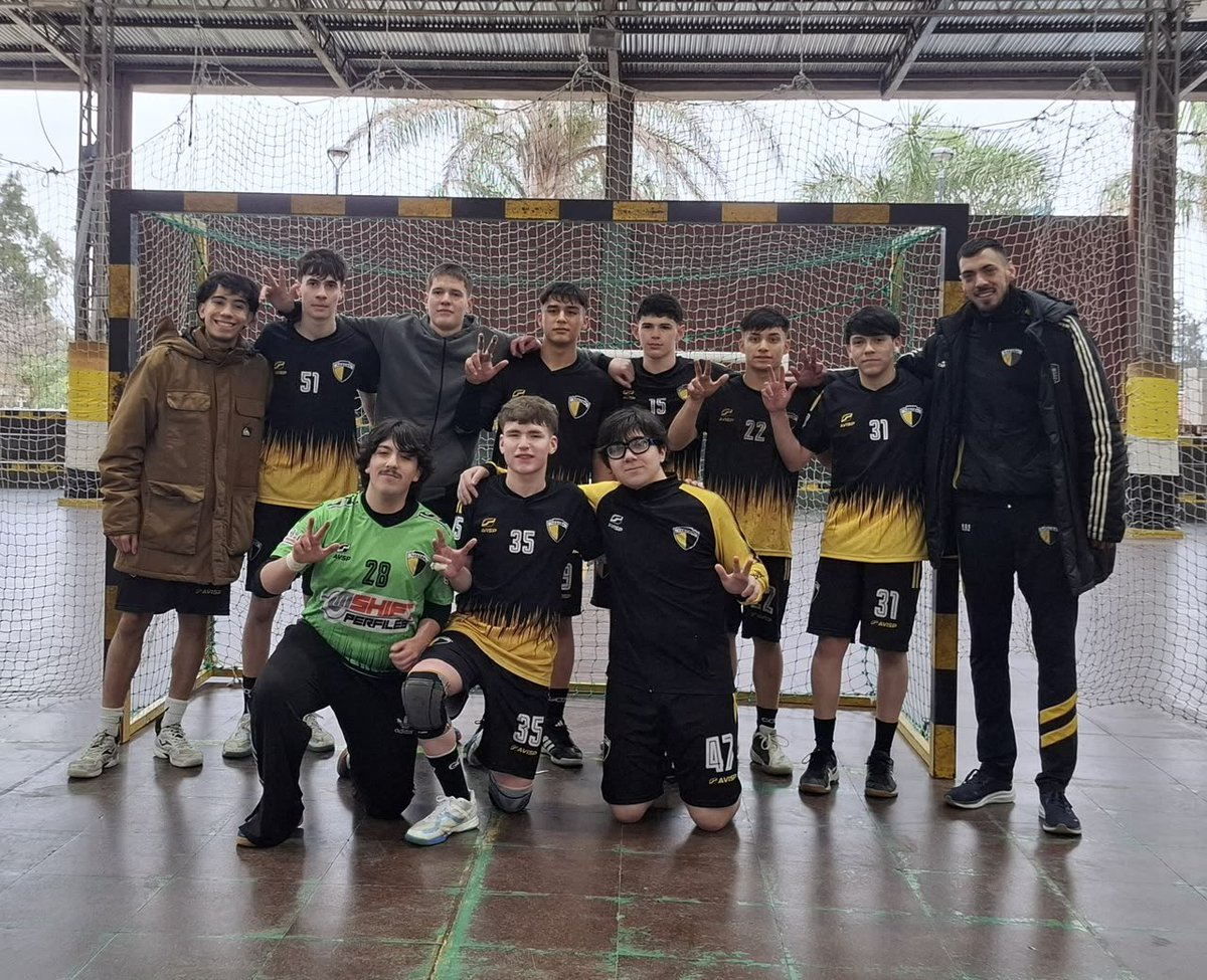 CPBCRAoficial's tweet photo. <- ·Caballeros inferiores ante U.N.L.P. : Infantiles: 32-34; Menores: 23-39, Cadetes: 25-20; Juveniles: 29-27; Juniors: 31-37. https://t.co/XWZCTzTqWD