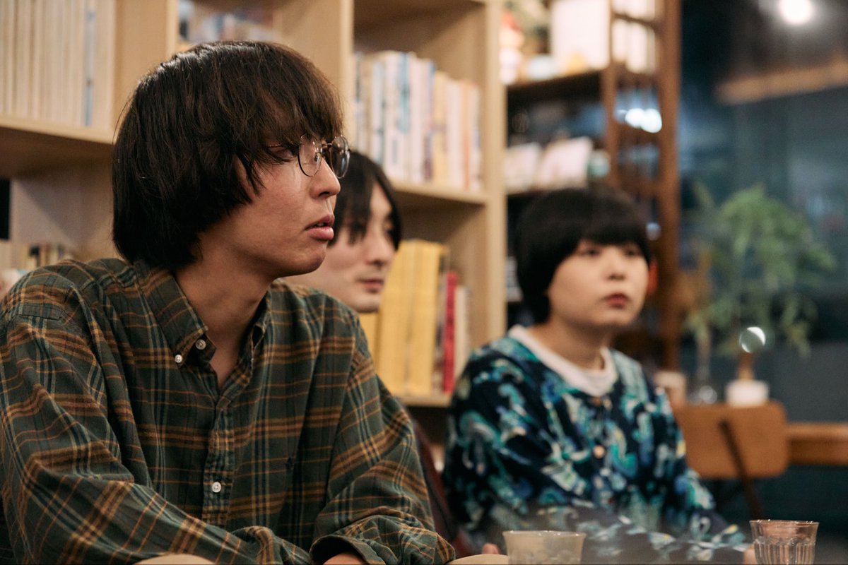 ethology_media's tweet photo. ✨本日公開✨

cambelleが『Magic Moments』に刻んだ、20代半ばの親密なドキュメント  

【記事はこちらから】
https://t.co/srMOYAwRo0

熊谷慶知、市原諒、川上遥の3人に、音楽的な背景や制作時のこだわり、そしてこれから目指すバンドの形について話を聞いた。

@cambelle_jp https://t.co/JNi29AAge5