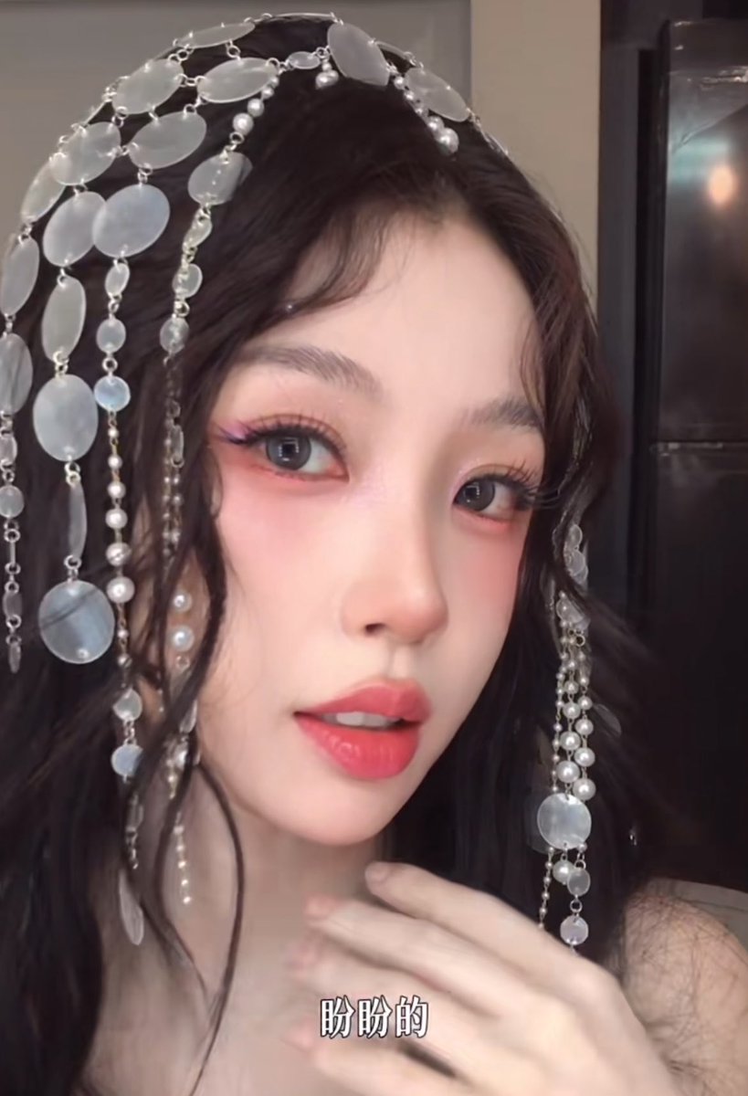 miaomiaomooo's tweet photo. เมคอัพน้องหอยมุกตาแตก🫶🏻😭 ปรุงจืดอะไรน้อง พี่จะปรุงจัดค่ะ กล้าแสดงออกทุกอย่าง ตาแก้มปากไม่มีอะไรเบา เออ เริ่ด

#LoveintheShell #长生骨
#LongingForMyBeloved
#อวี๋ซูซิน #YuShuXin #EstherYu https://t.co/u0z0Xxz5ii