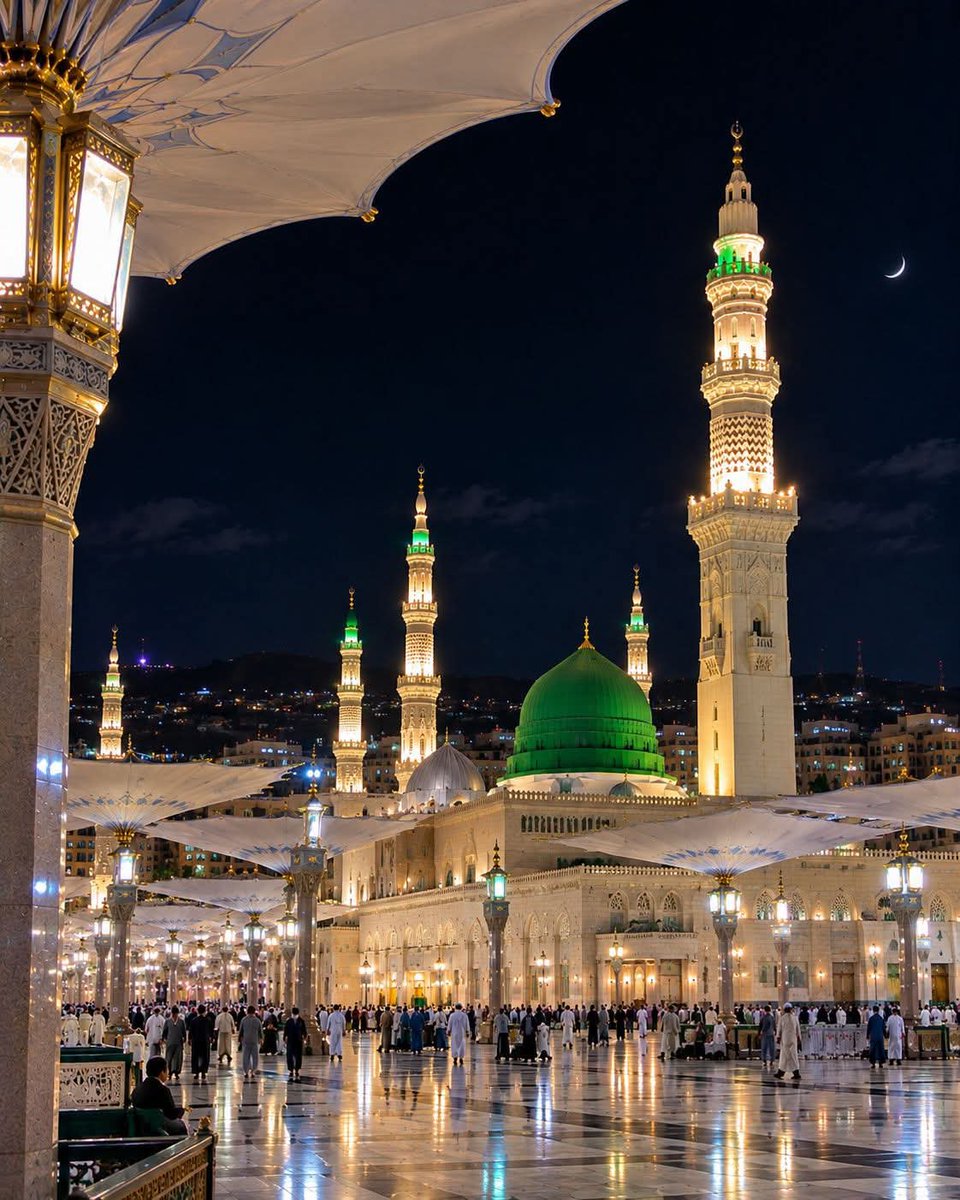 khan21191's tweet photo. *نبی رحمت ﷺ کے مبارک بالوں سے خوشبو کی لپٹیں آتیں اور چمکتے رہتے جس بیمار کو آپ ﷺ*
*کے بال مبارک دھو کر پلا دیتے فوراً اچھا ہو جاتا۔*

*(انوار جمال مصطفیﷺ ص ۱۸۲)*
💚💚💚💚💚
اللھم صل علی محمد وعلی ال محمد ❤ https://t.co/m2gANb7y8A