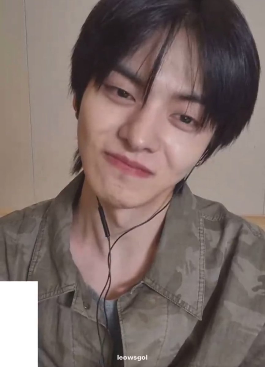 lolforleo's tweet photo. Leoz are showering him with love today his eyes teared up in ALL calls😭😭😭😭😭😭😭 https://t.co/cHh23g7Xas