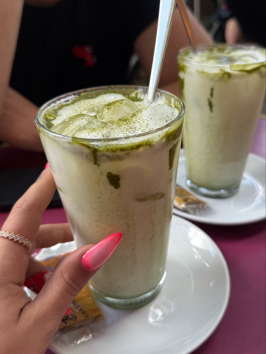 CashBabe_jj's tweet photo. Mein Matcha zahlt sich nicht von selbst, wo bist du zahlschwein? https://t.co/7odABl1ZBd