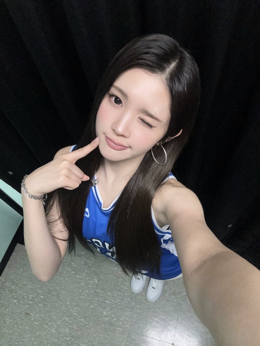 anatiico's tweet photo. 반축고정파는매우감동햇다.. https://t.co/66lIthQ9fm
