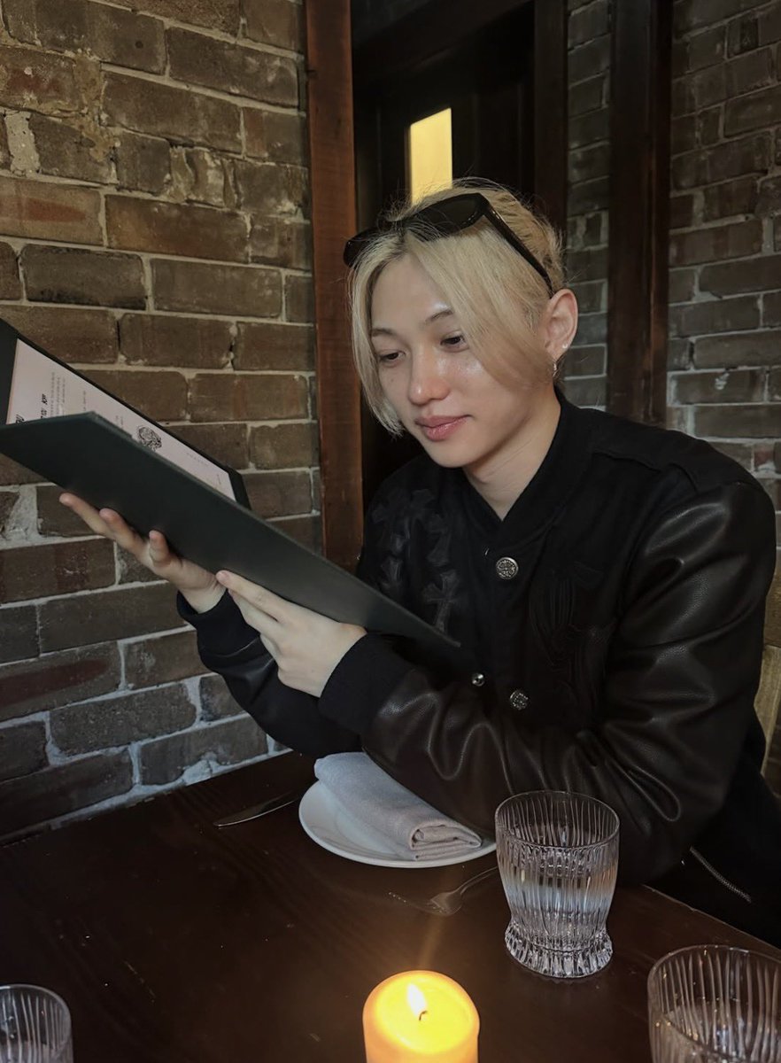 915bbok's tweet photo. FELIX’S MOM POST🥹 https://t.co/A1D0UYnyZU