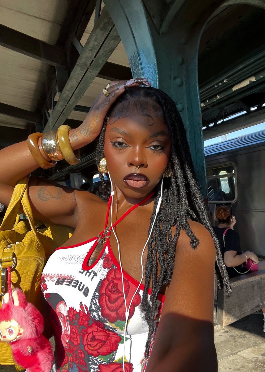 haitianpinterst's tweet photo. Haitian beauty 📸

@turahjeannie https://t.co/kZsMADZLjj