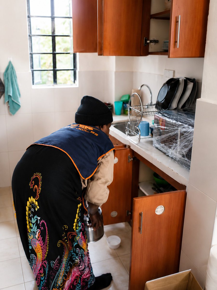 Tois_Movers's tweet photo. Careful packing, one kitchen item at a time — because every move deserves the right attention. 📦
Check out : https://t.co/wmWkDl6dAQ
#housemovers #ToisMovers #junkremovals #PeaceBuilding https://t.co/OXyxYxzZc5