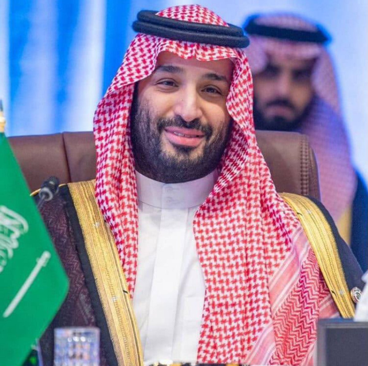 dktwrh49008's tweet photo. اوصف هذا الرجل بکلمة واحدة؟ 🤜🏻 https://t.co/zmhYdNbyQ0