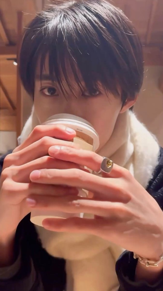 xtysst's tweet photo. 曽野舜太　手 https://t.co/rqIk6AG987