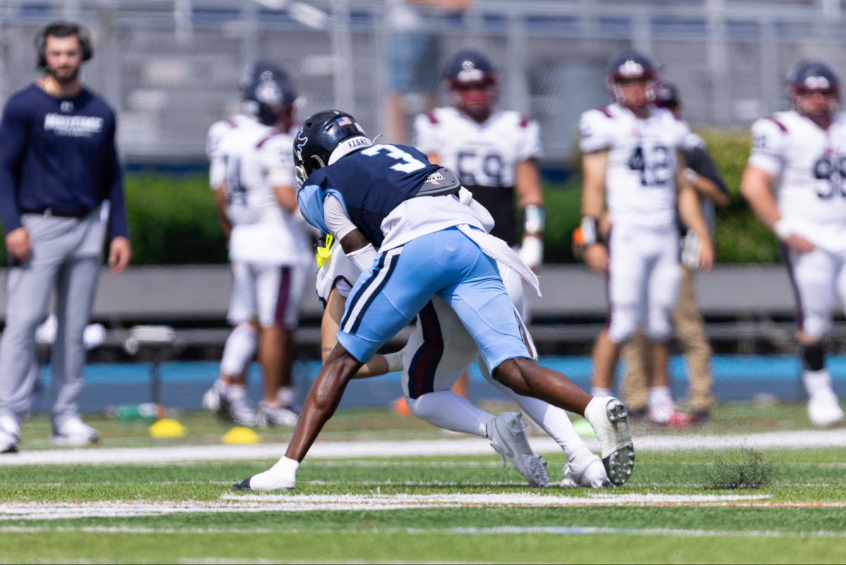 KUFootball212's tweet photo. #DARKSIDE
F.I.G.H.T. https://t.co/U6y7JMR7Bq