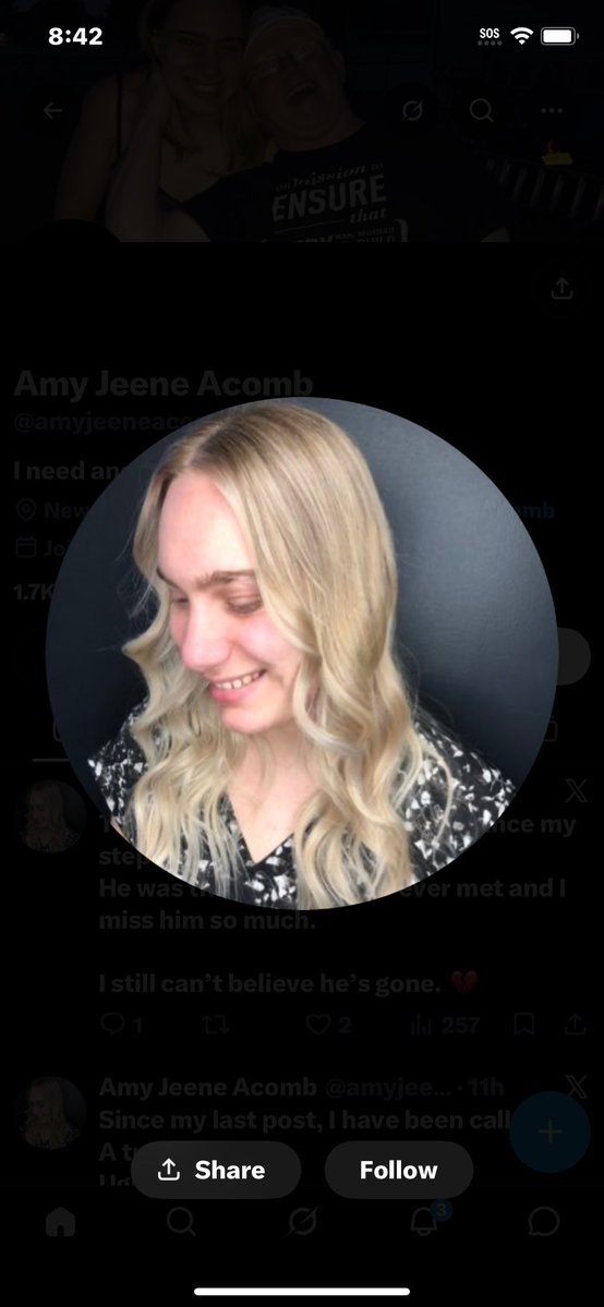 Clap_Trap67's tweet photo. @amyjeeneacomb It’s okay he just mad cuz he himself isn’t pretty enough https://t.co/cp0nG8l6bH