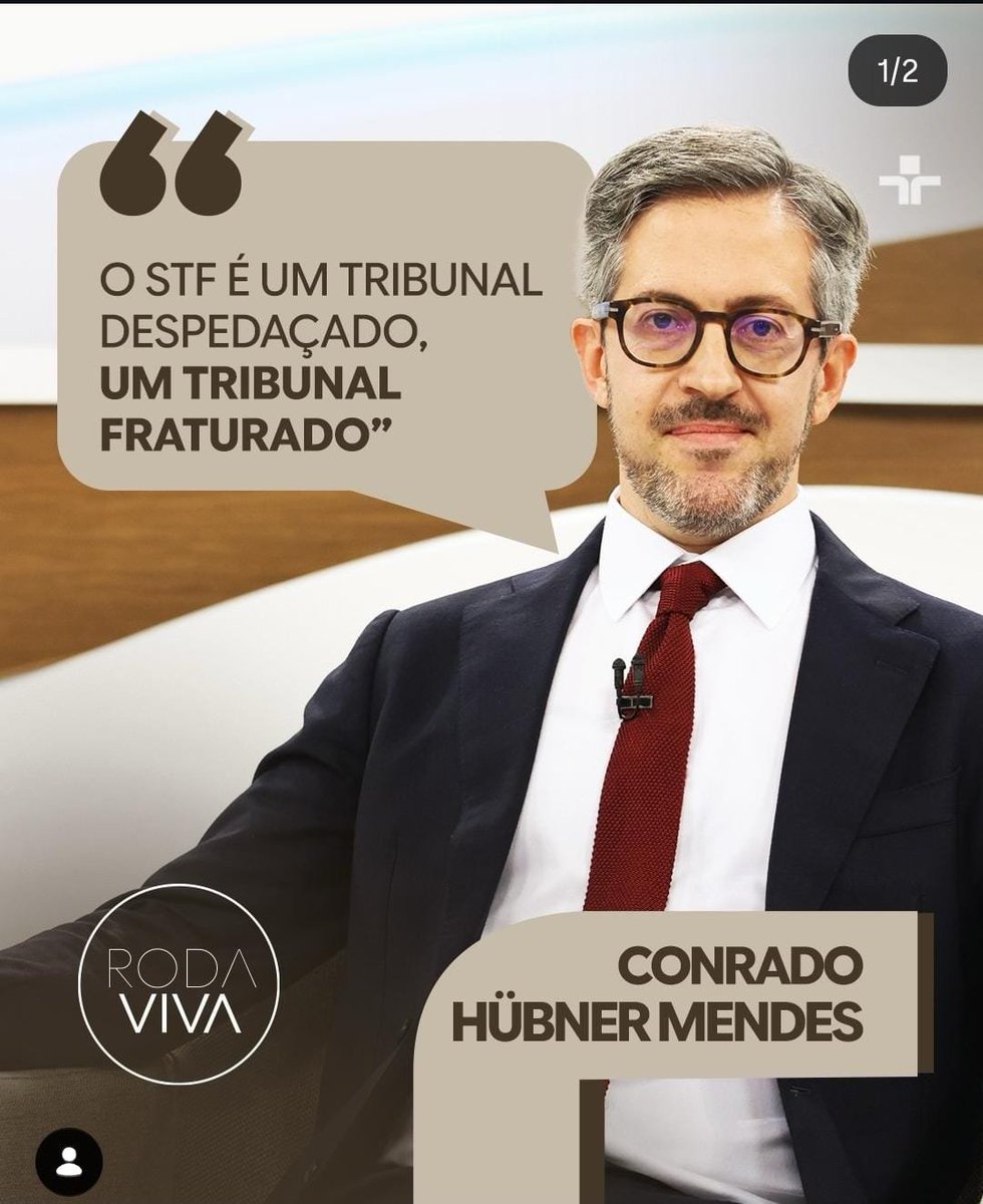 SpektarComm's tweet photo. No Roda Viva de ontem, o professor de Direito Constitucional Conrado Hübner Mendes afirmou que o Supremo Tribunal Federal se dedicou a se "desinstitucionalizar" nos últimos 15 anos.

Segundo ele, as regras processuais perderam a padronização e a atuação da Corte passou a variar de acordo com cada caso e cada relator.

Hübner definiu a atual situacão da Corte Suprema como um tribunal "despedaçado' e "fraturado", no qual decisões e poderes individuais de ministros acabam se sobressaindo e enfraquecendo a força do colegiado.

Se você não viu, assista ao programa completo no canal do Roda Viva no YouTube.

#RodaViva #TVCultura #SomosCultura #ConradoHübnerMendes