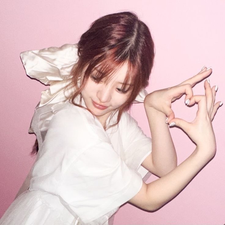 miorien's tweet photo. 체리쉬때 민주 넘나 좋아♡ ૮  › ༝ ‹  ྀིა https://t.co/lieYCq7smc