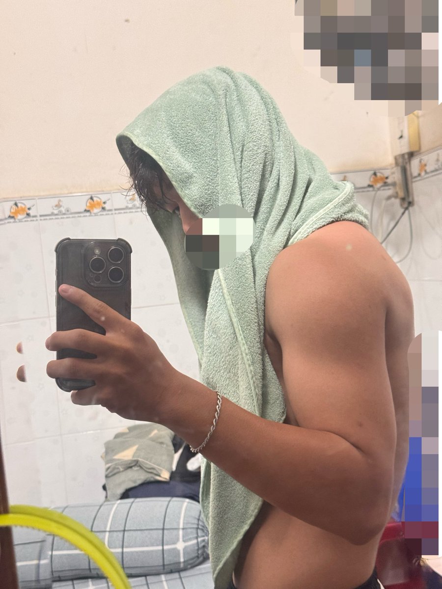 1fakerrrr's tweet photo. chán em r ha https://t.co/5ofQ3Bnhml