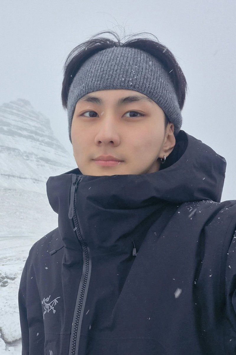 jungwon_mine's tweet photo. don't u just love it when he's barefaced <3 https://t.co/yC0NEjvzRI