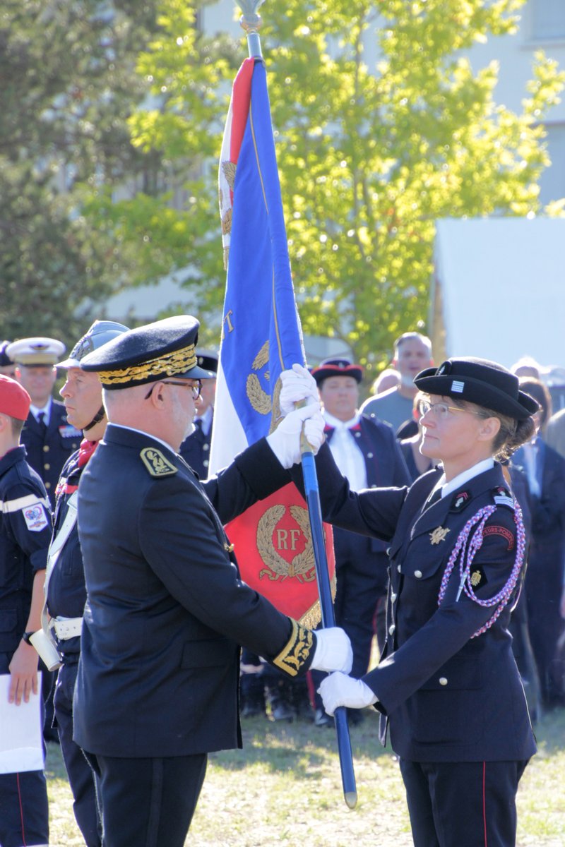 Image de Préfet du Cher - #Sécurité |🎖️ Prise de commandement pour la Colonelle Anne LAMAIRE à la tête du SDIS du Cher
Ce sam