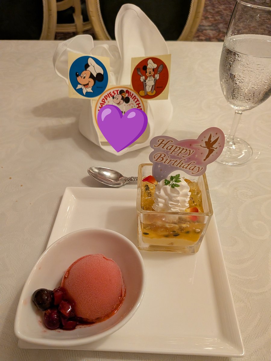 LobeliaR's tweet photo. コロンビア号でディナーでしたわぁ
サーロインうまうまぁ
前菜のローストビーフまぐろタルタルおいしかった🥰️ https://t.co/X7sEzrkcIn