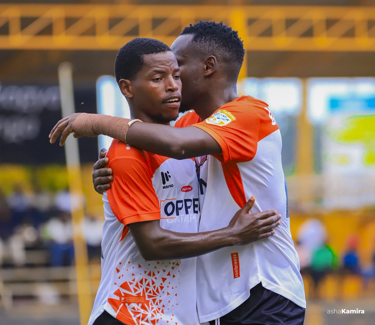 Kamira_Asha's tweet photo. HE GAVE. THEN HE SCORED. 😮‍💨🔥
Enrique Lubwama assisted Basangwa for NEC’s second in the 41st minute — then found the net himself just four minutes later. ⚽️ #StarTimesUPL

41’ 🅰️ | 45’ ⚽️
@enrieto26 ━━➤ Ruthless. 🥶🔥