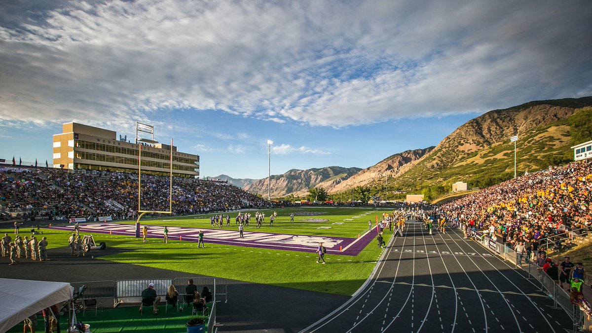 FCRecruits's tweet photo. LETS DISCUSS RECRUITING 

C/o 27, 28, 29 &amp; 30! If You Are Interested In Being Recruited By Weber State University ( @weberstatefb ) COMMENT film, RETWEET &amp; DM us. We Are Sending Over Playmakers For Evaluation.

Coaches &amp; Parents Reach Out!

#TheHomeOfRecruiting🏭 https://t.co/WSmx2UYmMb