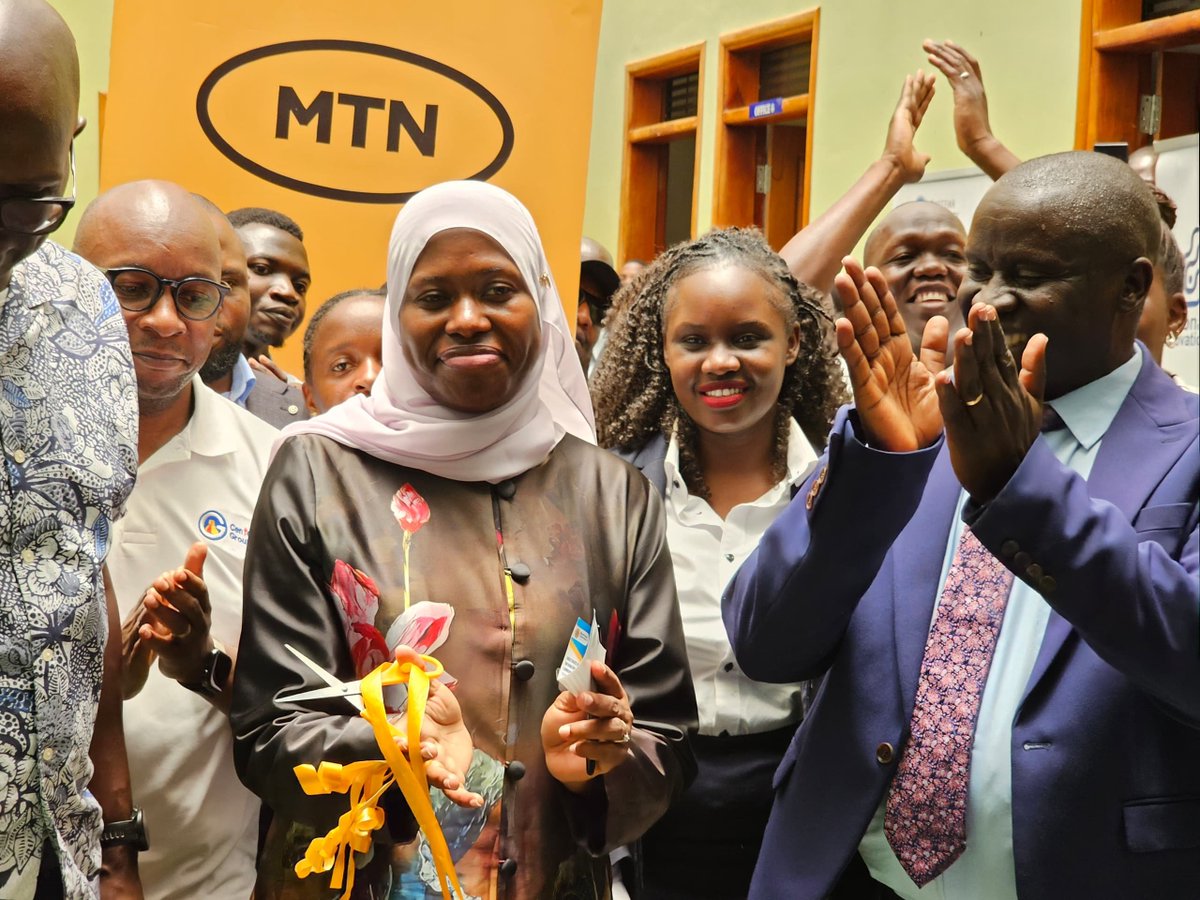 BusitemaFOE's tweet photo. A launchpad to working innovations is now open #MTNSparkHub at Faculty of engineeringand technology @BusitemaUniv not only benefiting the students but also the community at large.

Thanks to @mtnug ,@CenteTech and @MoICT_Ug for having busitema University to house the spark hub https://t.co/AYOon7rh1G