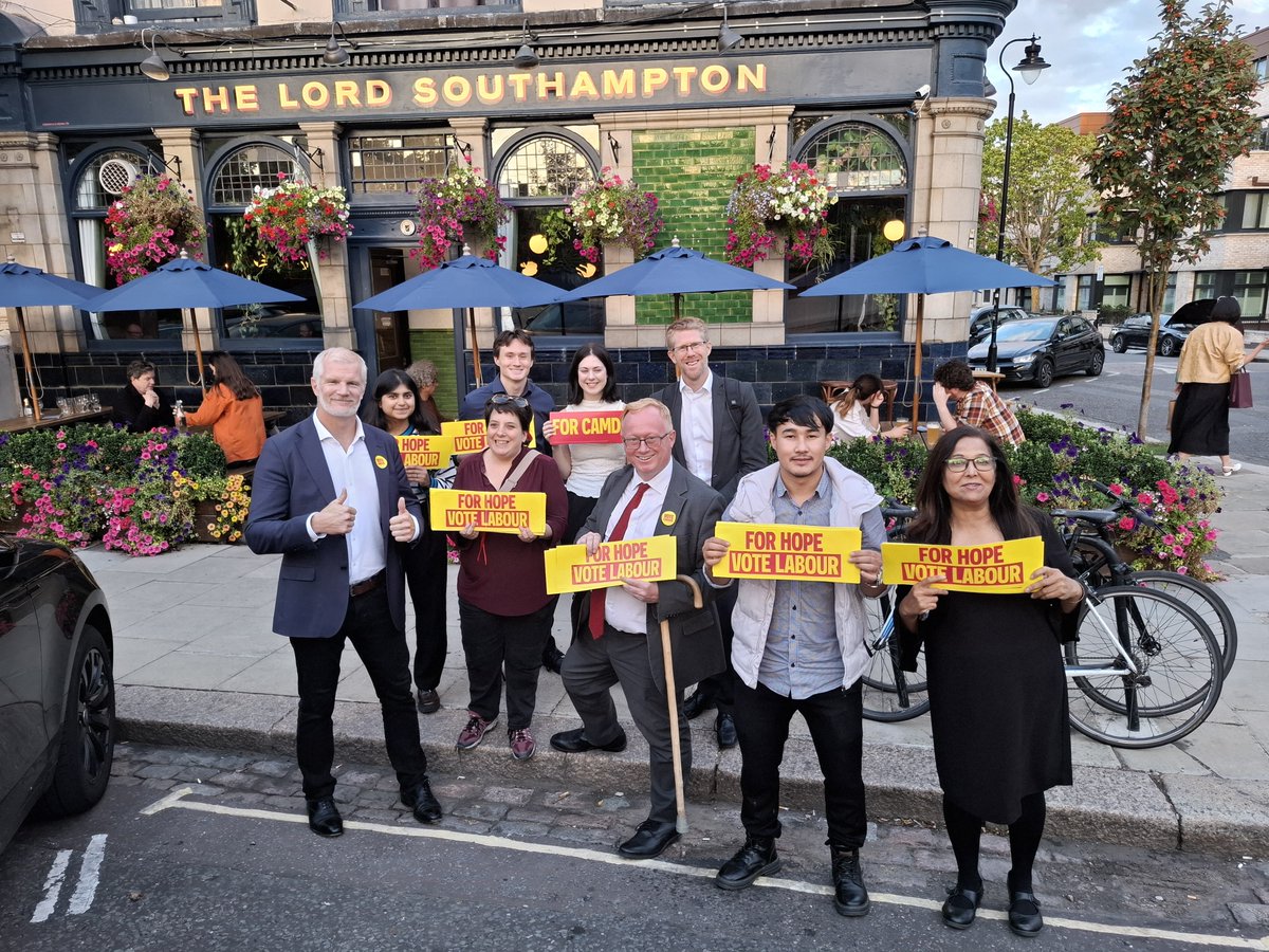 lukeakehurst's tweet photo. Campaigning for @Sagal_AW in Holborn &amp; St Pancras this evening, back on the #labourdoorstep in the CLP where I was full-time Organiser 30 years ago. https://t.co/ZqGmbzV9Gz