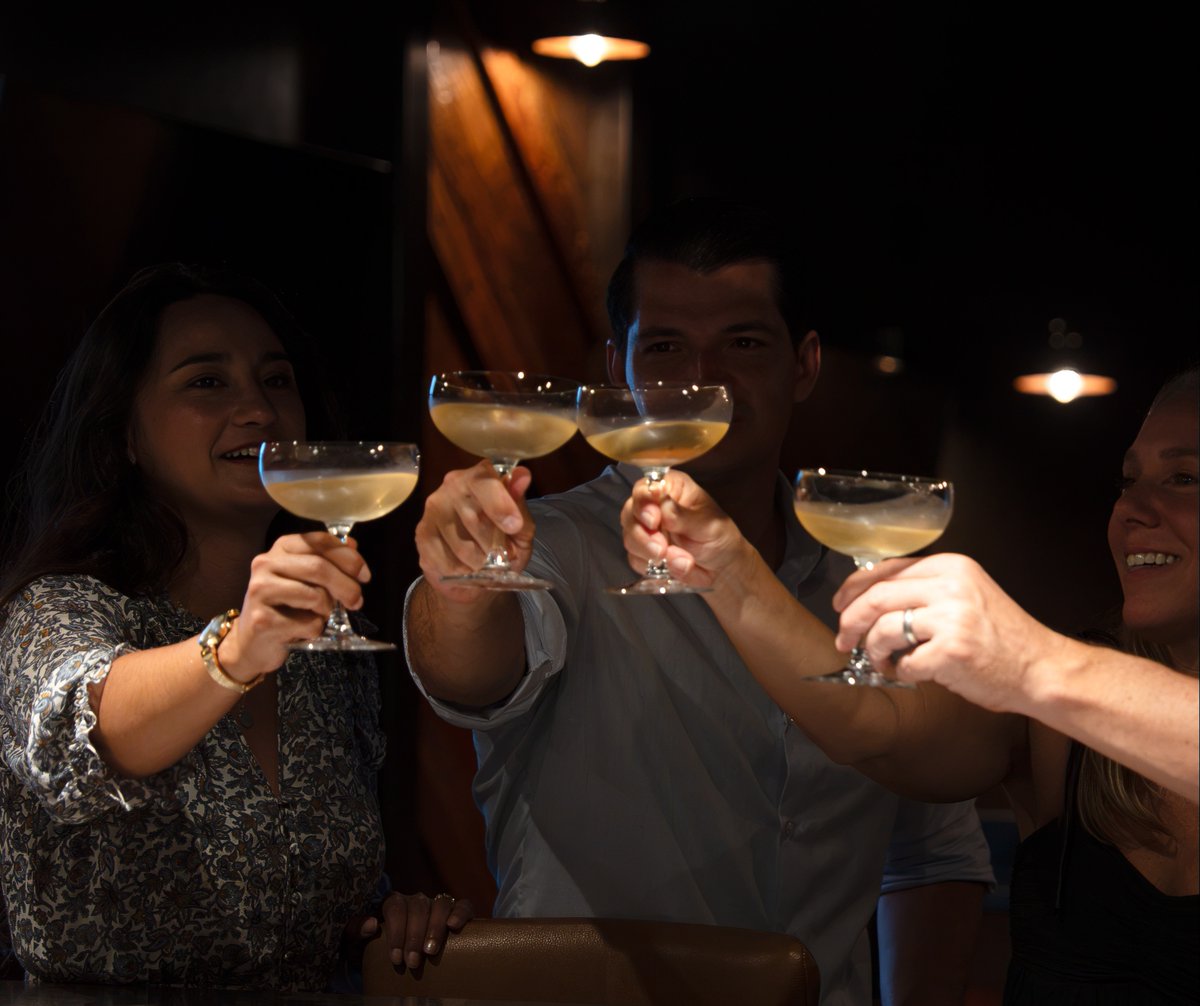 OakfireClub's tweet photo. A toast to all our members who make Oakfire a true community by living our ethos and helping shape a culture of shared hospitality.

#oakfireclub #livefun #hospitality #clubethos https://t.co/Xz3ZJH1P3v
