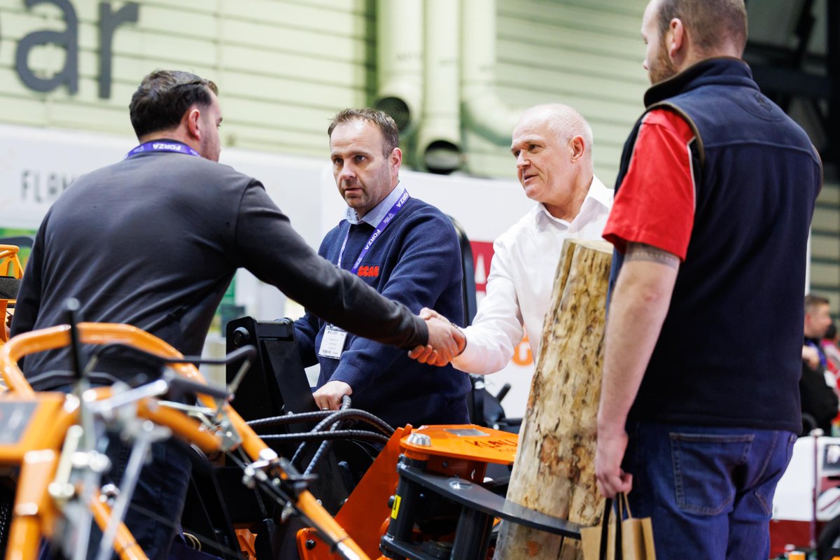 SALTEX_show's tweet photo. The conversations. The connections. The people who understand your industry.

SALTEX brings professionals and volunteers from across grounds management together to exchange ideas, build relationships and reconnect with familiar faces.

Register now: https://t.co/SjZrugh8mR https://t.co/Qh0RqJTopA