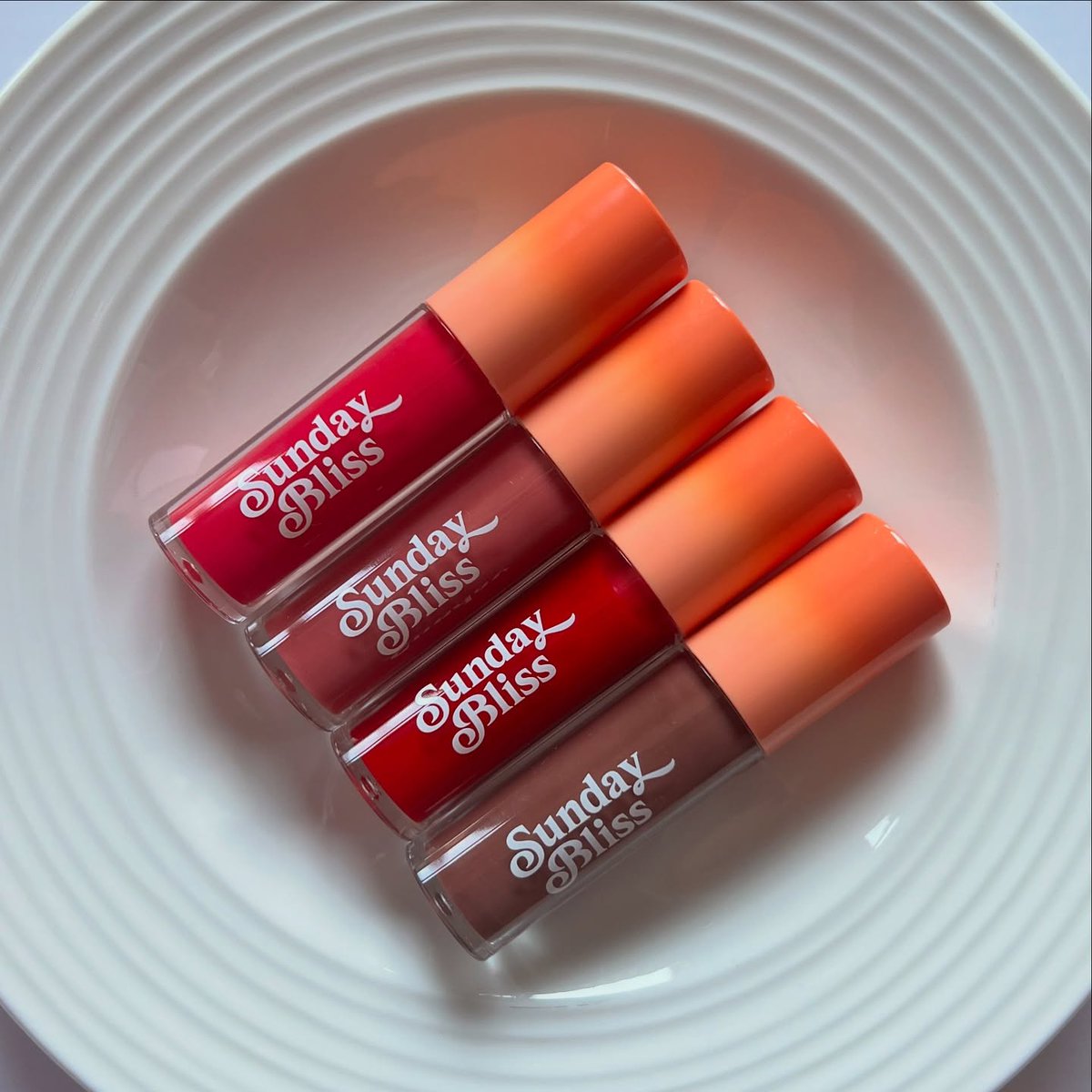 RicardoSurf23's tweet photo. Psst... new lippie shades just landed, and they’re cuter than ever. Shop yours now. https://t.co/erjMY6PscA