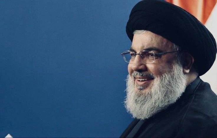 moghnieh4's tweet photo. كلَّما عاود أيلولُ انتظرْ
كلُّ مشتاقٍ من الآتي خبرْ
علّ ذكرى من خيالات الصَّبَا
شدَّتِ النّحر على ذاك الوترْ
عادَ أيلولُ ولكن لم تعدْ
يا أبانا هل حلا طول السّفرْ؟
إيْ حلا، فاهنا بجنّات العلا
شعبُك الحيّ على نفس الأثَرْ
إنّ من ربّيتهم لن يتركوا
وجهَك القمحيَّ في سِجنِ الصّورْ

م" https://t.co/ZL1obqv445