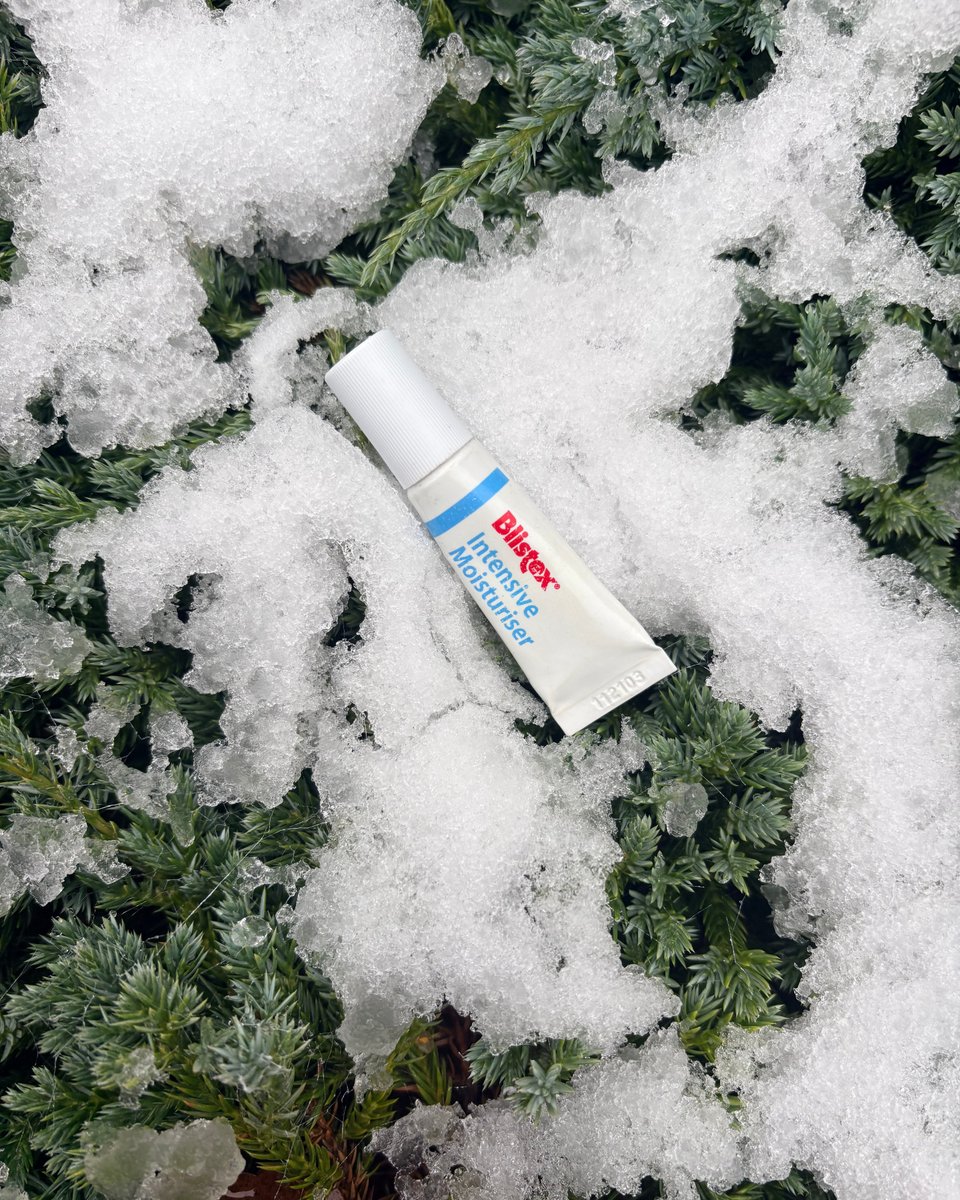 VanceAndeson's tweet photo. December is here—prioritise self-care and warmth. Before the festive rush begins, protect your lips from the cold with Blistex Intensive Moisturiser, the daily treatment that keeps them supple and smooth throughout the Christmas countdown. https://t.co/81CiW89XiX