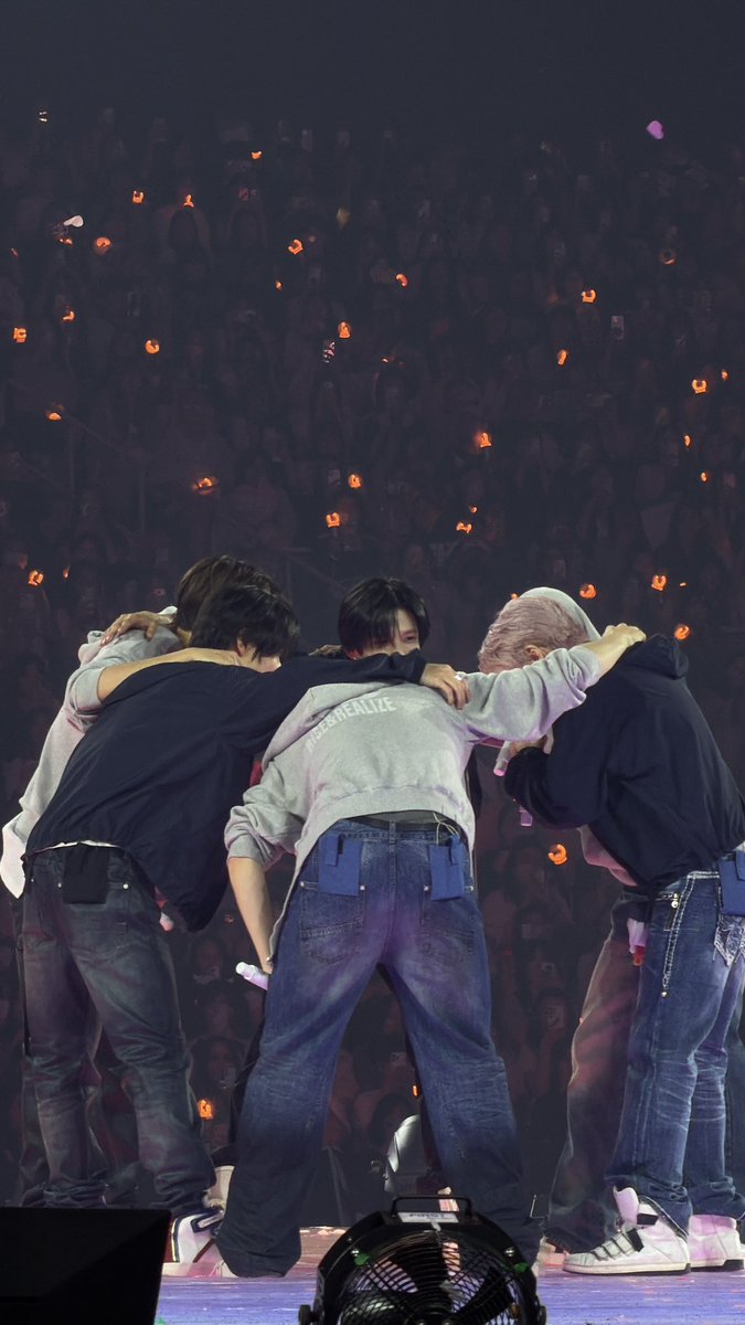 seokdoong_'s tweet photo. 요즘 진짜 내 삶의 원동력임..🧡 https://t.co/HaeXzLhu34