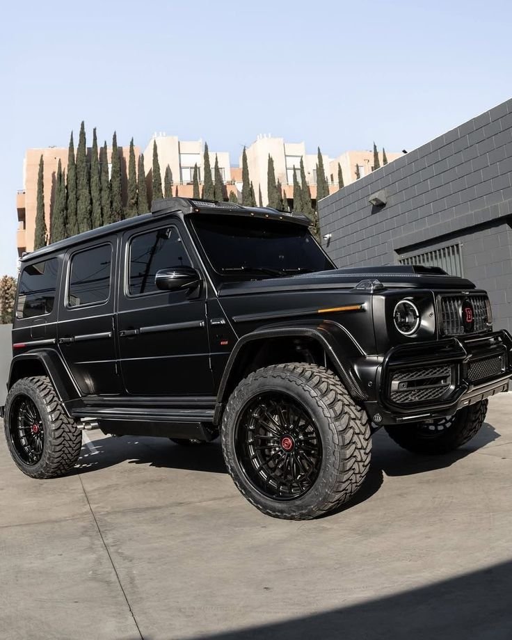 mcharrette98's tweet photo. Heavy-duty rubber, carbon flares, and a stance that demands the whole fast lane. Let's head into the dark. ⛽️💨 https://t.co/E3t51MOvga