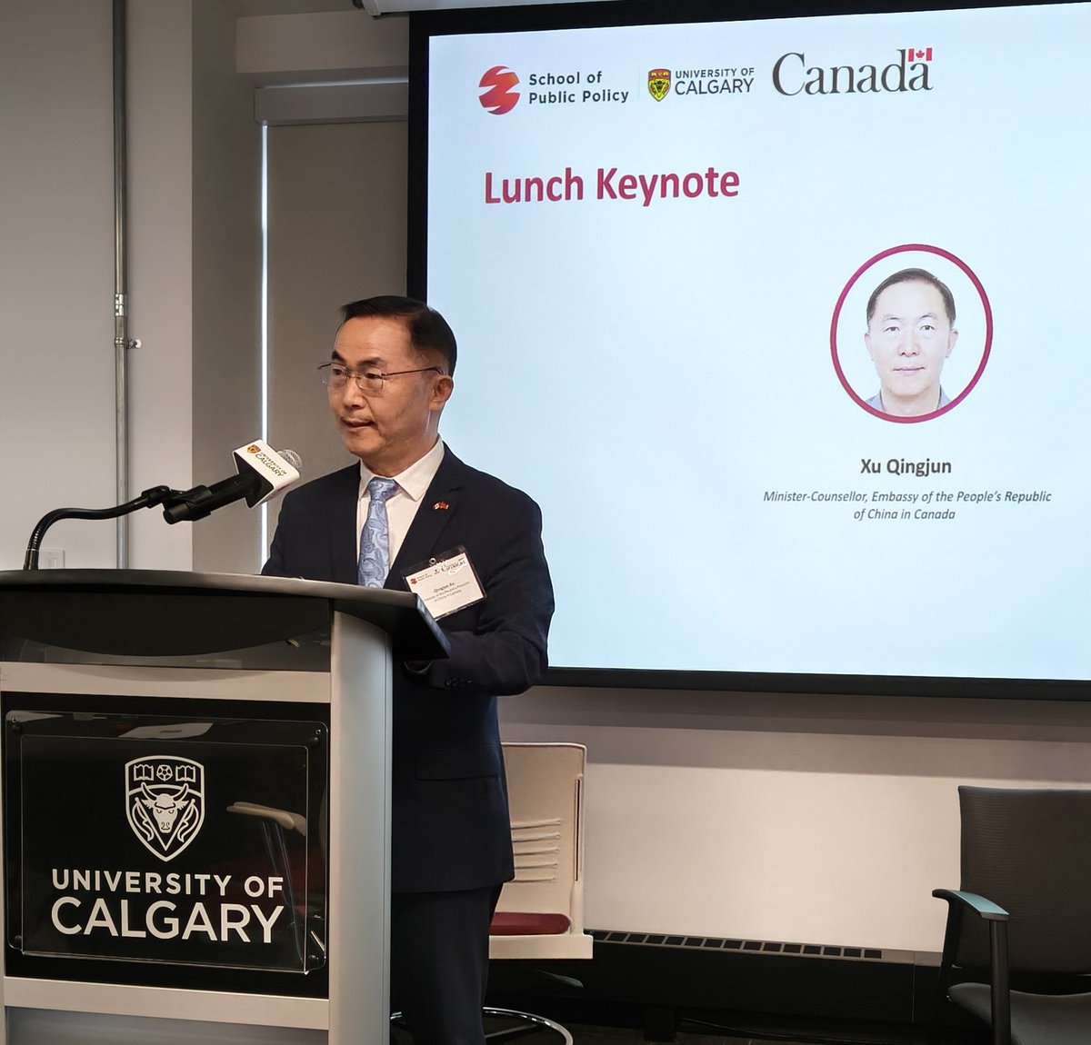 ERodDev's tweet photo. Today @ucalgary #China Minister Counsellor in #Canada renew the commitment of the recent 32nd @APEC #SME Meetings to build a regional #AI-powered center of excellence based in #Guangzhou as part of an  #innovation-driven development for #APEC #SMEs. See https://t.co/1tZxu08uZM https://t.co/sUzoimcUar