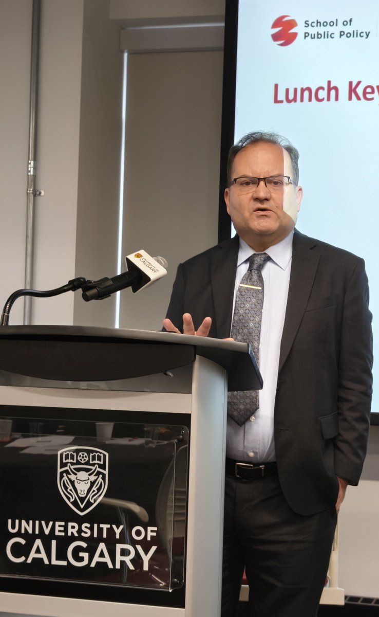 ERodDev's tweet photo. Today @ucalgary #China Minister Counsellor in #Canada renew the commitment of the recent 32nd @APEC #SME Meetings to build a regional #AI-powered center of excellence based in #Guangzhou as part of an  #innovation-driven development for #APEC #SMEs. See https://t.co/1tZxu08uZM https://t.co/sUzoimcUar