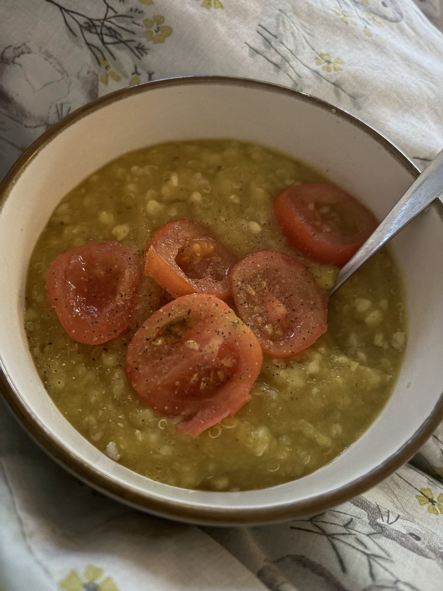 Flutterpieheart's tweet photo. My dinner recipe, its soo fulling and yummy and full of protein and healthy stuff https://t.co/KNw5DJEEwe