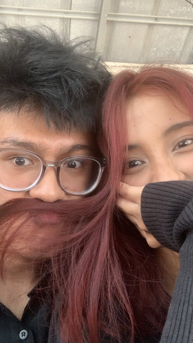 nayottaama's tweet photo. jujur gue ga tega liat dia se stress ini buat ngadepin TA, tapi gue yakin dia bisa survive ini semua dan sedih nya dia sampe minta ngilang buat menyendiri dan gue kasih waktu buat dia, sebenernya gue gbs liat dia menyendiri tp gmn gua gbs maksa hak dia jg buat butuh waktu.. https://t.co/Ow3ugXUTxF