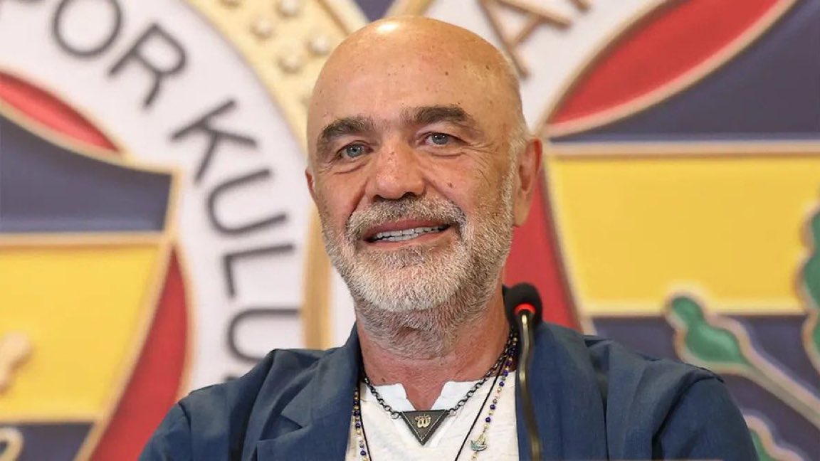 daimafenerx's tweet photo. Cihan Kamer:

“Herkesi sakin olmaya davet ediyorum. Bu takım şampiyon olacak.” https://t.co/F9gNJoQtpm