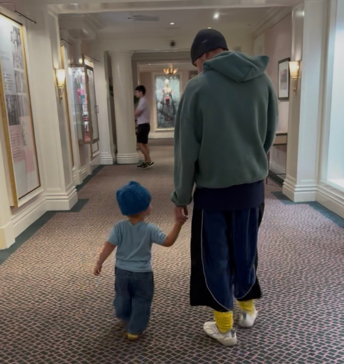 justinbieber's tweet photo. ♥️ https://t.co/kW3gxIWwtX