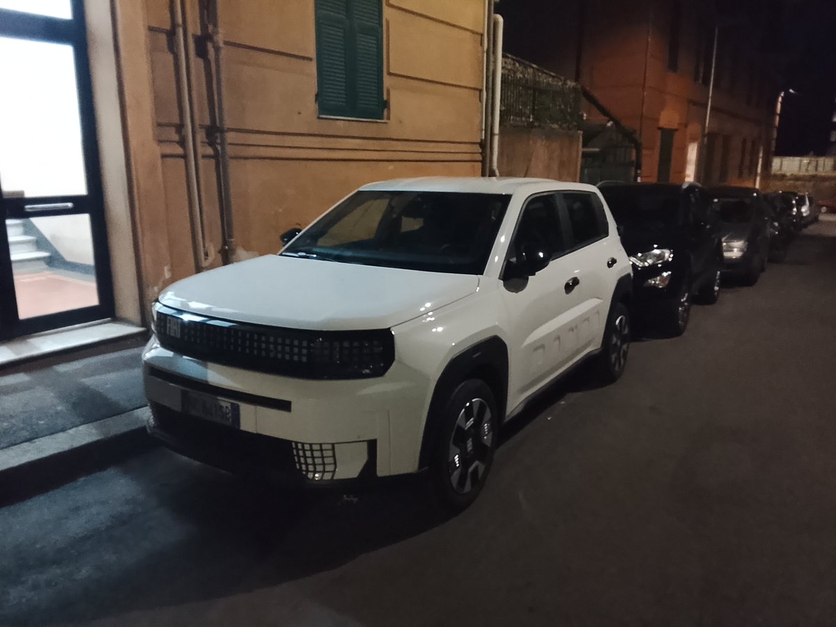 StefanoFollia's tweet photo. Fiat Grande Panda #autodimerda https://t.co/rpojoaET9w