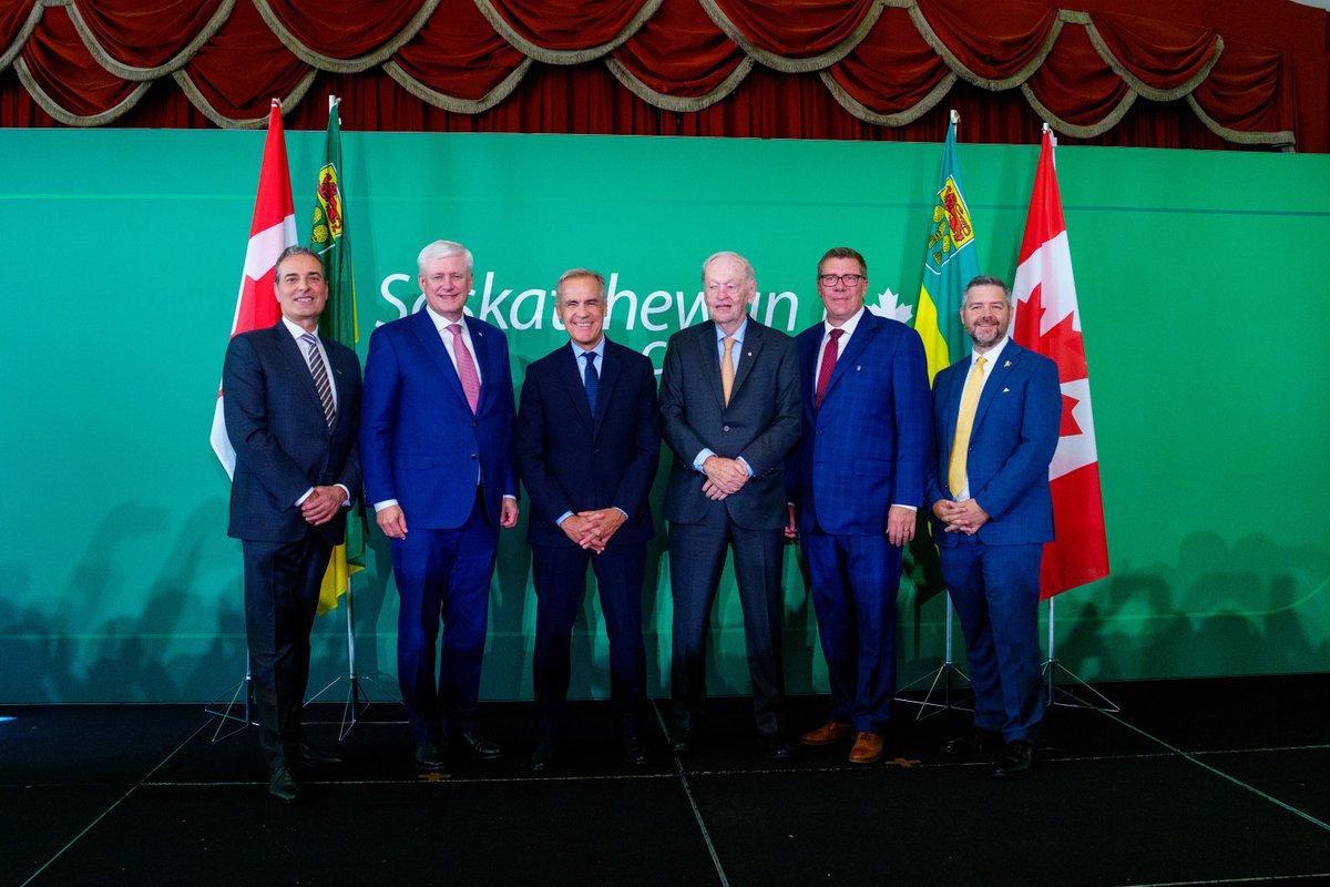 CanadianPM tweet picture