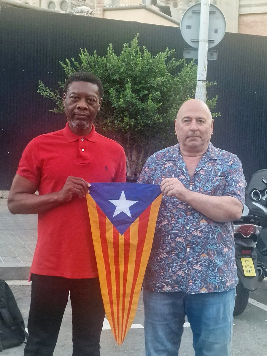 NwaiwuSr's tweet photo. Farewell photo of the Leader of the #IPOB_DOS visit of Catalonia Independence https://t.co/DRN1xIxrL6