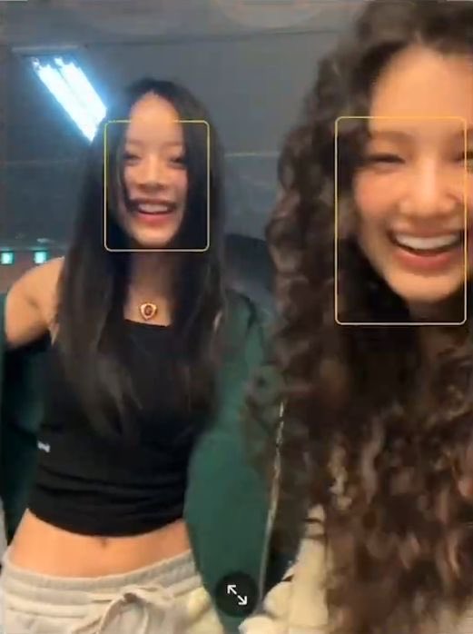 nuozx5's tweet photo. 아 진짜 찐친끼리 이러는거 같아서 보는 나도 내적친밀감 느낌 https://t.co/yvnf3ZjUXU