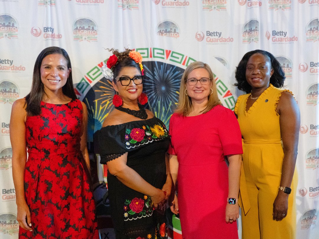 PHXdistrict8's tweet photo. Downtown Phoenix came together for the annual El Grito Celebration, one of Arizona’s largest cultural events honoring Mexico’s Independence Day. https://t.co/SHiyvhFla0