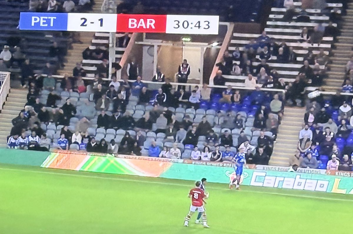 TobyWoody's tweet photo. Peterborough doing really well against Barcelona #PETBAR #pufc https://t.co/IAvgmju6Ic
