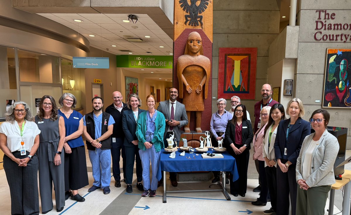 KahlonRav's tweet photo. Delighted to announce an innovative first-of-its kind process in North America now available at Vancouver General Hospital. On-demand 3D printed medical splints makes creating them more efficient and accurate for occupational therapists as well as patients https://t.co/RQQKSMDlF3 https://t.co/8yuoucvVXk