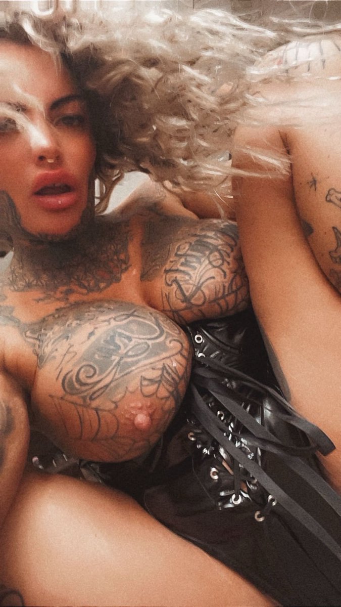 Inked_amber1's tweet photo. Feeling naughty https://t.co/EZKNIRzlFk