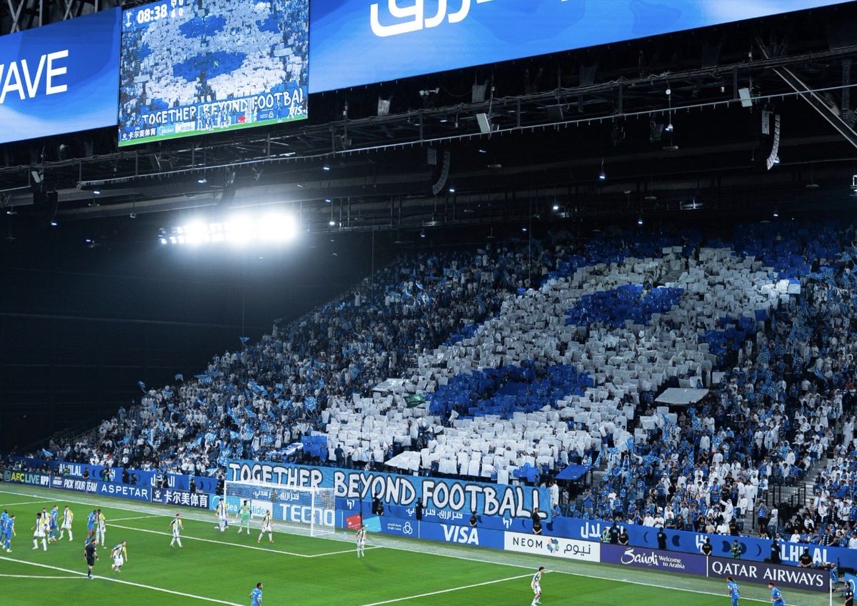 lcrus5's tweet photo. The tifo raised, the net shaken, the master at work “8💙👊🏼!” https://t.co/f27e0QCoNl