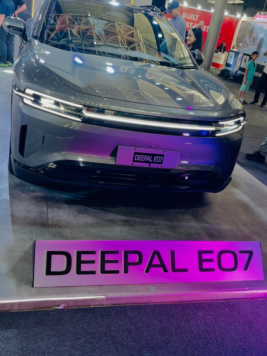 NikoleIlagbfga's tweet photo. Wheels on Expo https://t.co/iW1y49daZV