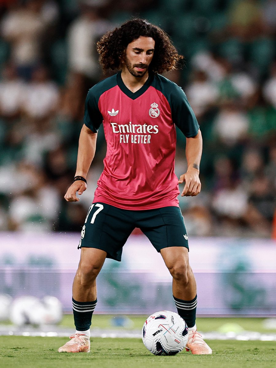 realmadrid's tweet photo. 🛡️ @IbrahimaKonate_ 
🛡️ @Cucurella3 https://t.co/UosUp0J0Y8