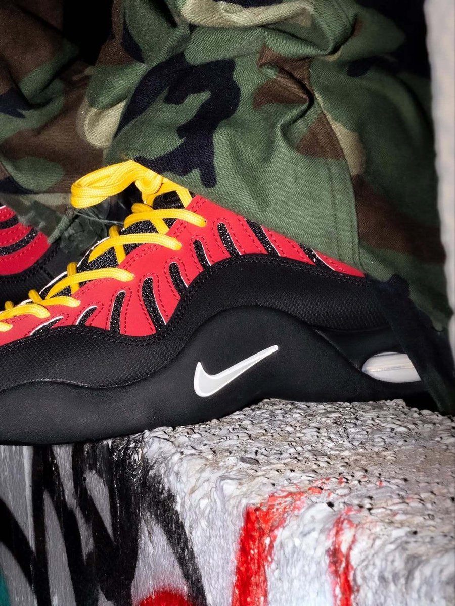 Ovrnundr's tweet photo. Nike Air Bakin “Varsity Red” 🌋 

• $170
• September 28th https://t.co/9fdG5JdbGu